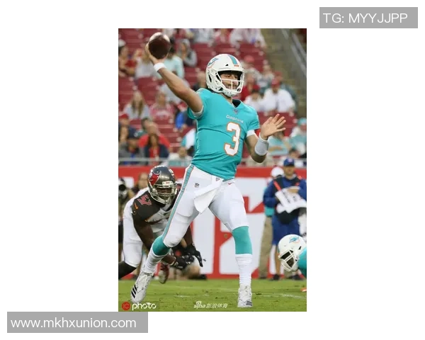 坦帕湾海盗与芝加哥熊的激烈对决揭示NFL赛季新动态与球队未来走势